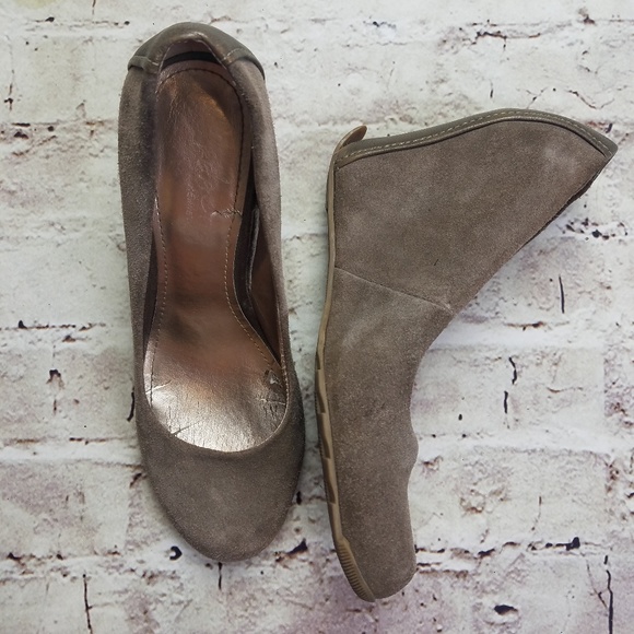 kenneth cole did you tell wedges